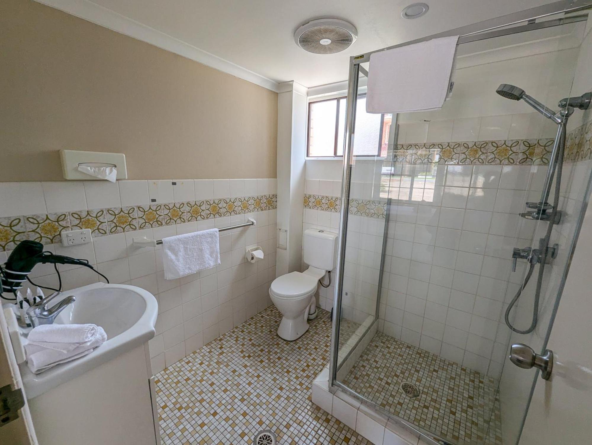 Bella Villa Motor Inn Форстер Екстер'єр фото